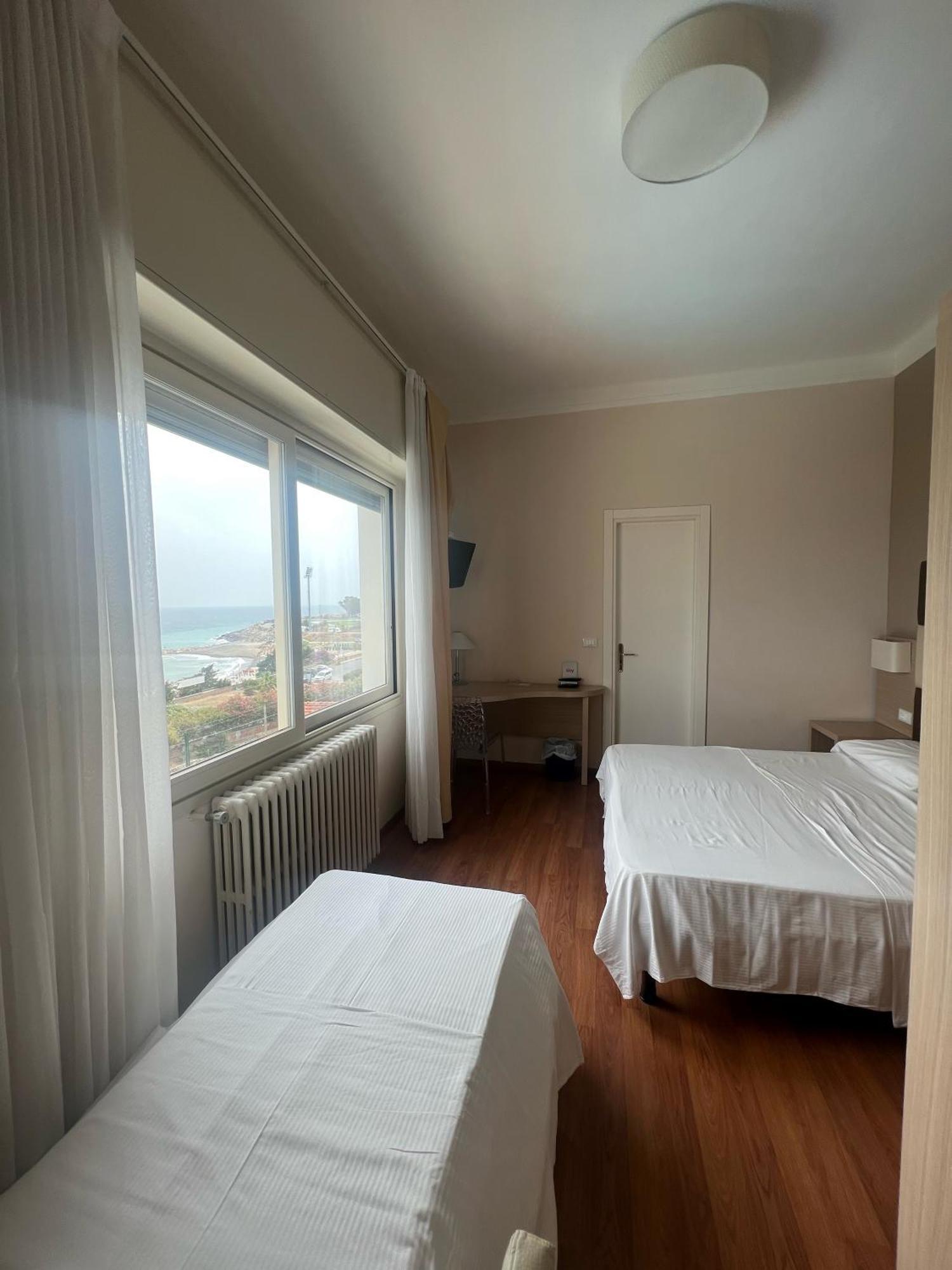 Hotel Napoleon Санремо Екстер'єр фото