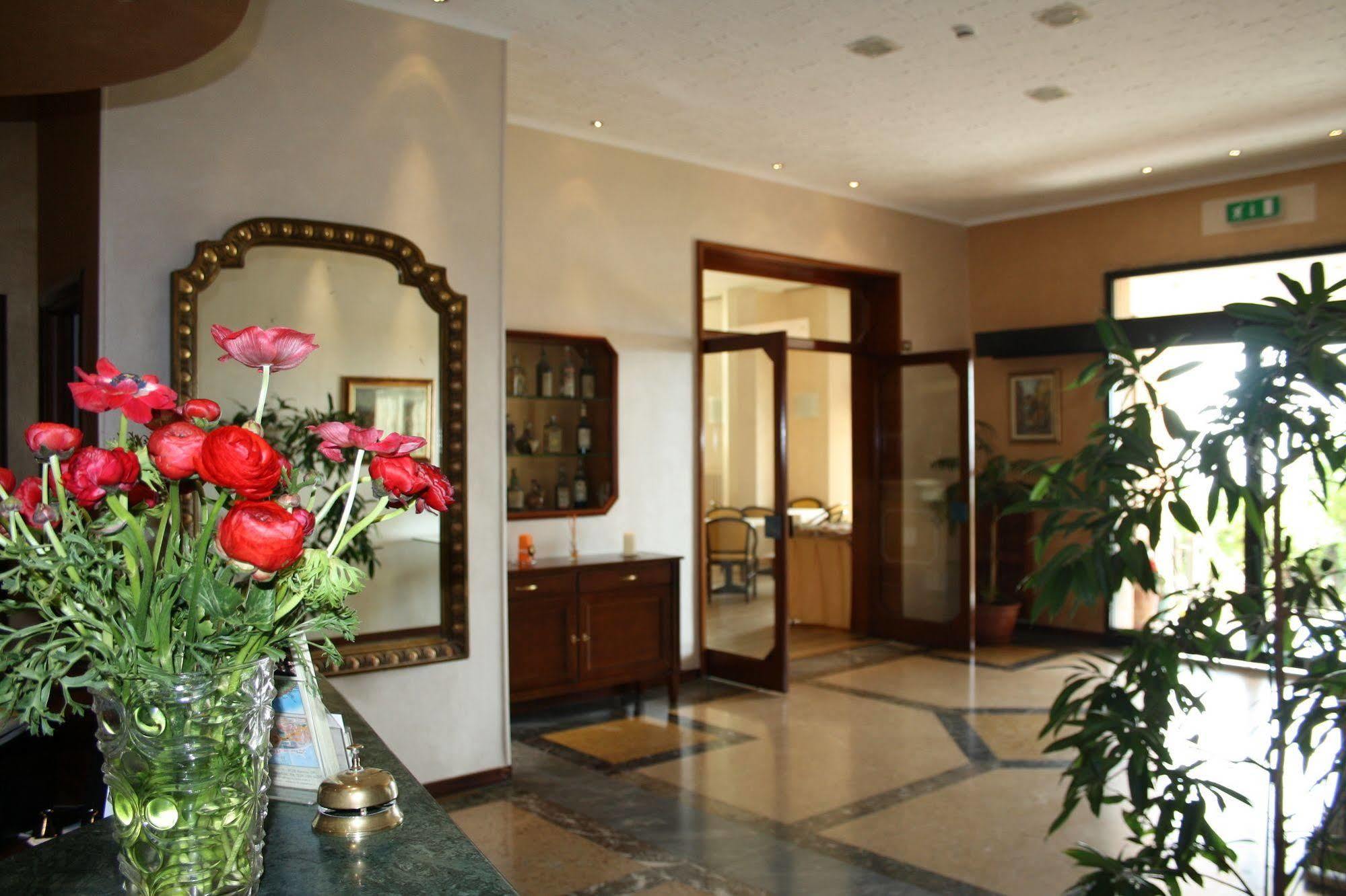 Hotel Napoleon Санремо Екстер'єр фото